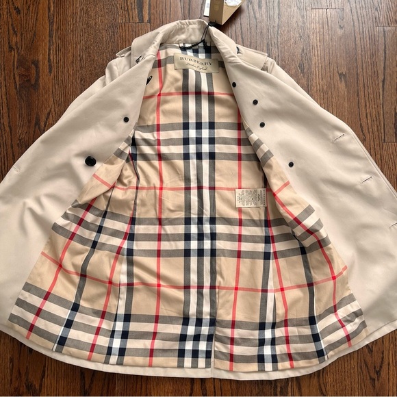 Authentic Classic Burberry Harbourne Trench Coat Sz 4 - Picture 4 of 12